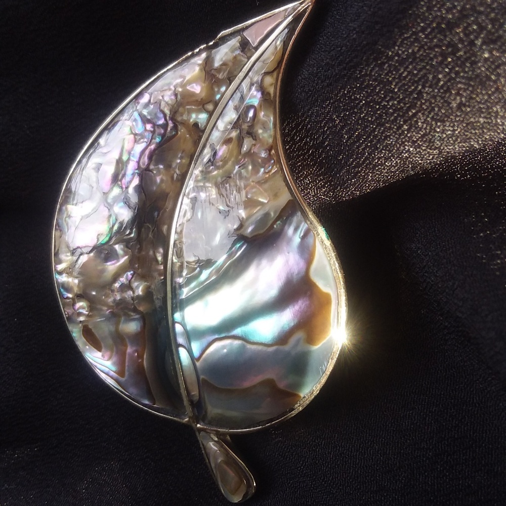 Leaf Brooch - Silver & Shell